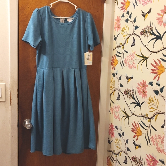 LuLaRoe Amelia Dress (XL) - Picture 4 of 6